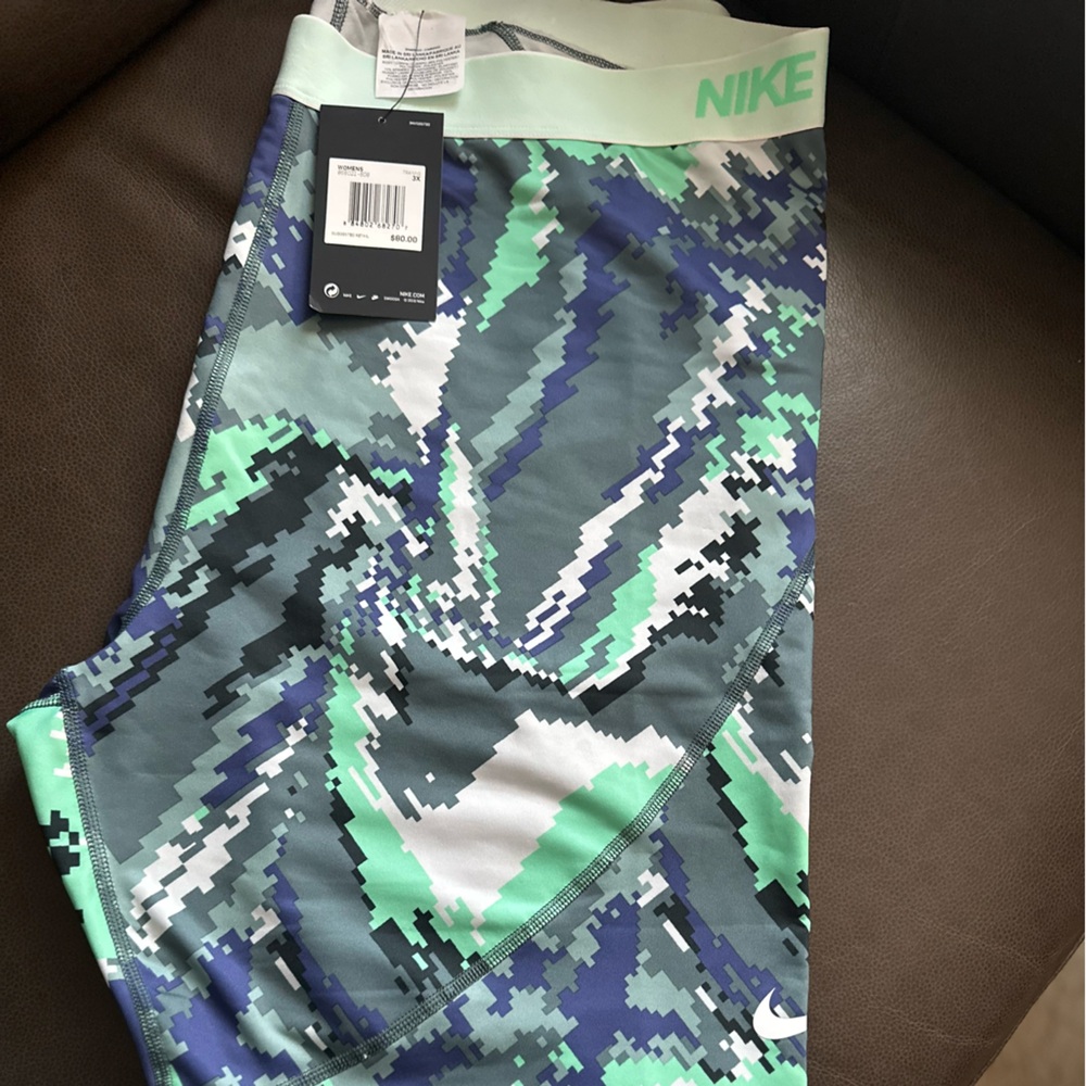 NIKE Pro Hyperwarm Women’s Leggings - 3X
